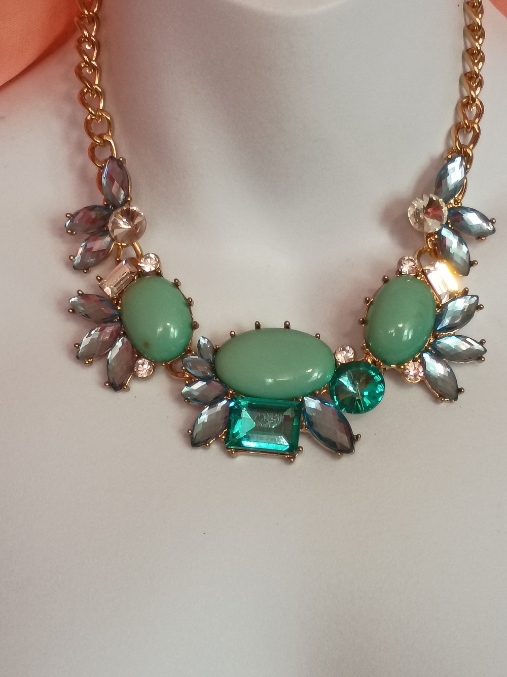 Gold Chain Mint Green Statement Necklace - Picture 3 of 7